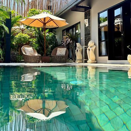 Amalika Private Pool Villa Central To Everything Gili Trawangan Exterior photo
